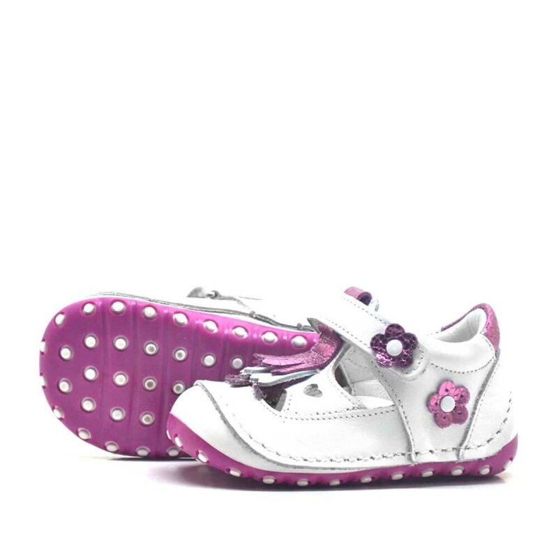 حذاء نينو الصيفي من الجلد الطبيعي مع شرابات باللون الأبيض والوردي وشريط فيلكرو من First Step - 4