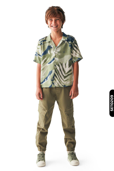 Akıtma Desenli Ceket Yakalı Düğmeli Kısa Kollu Erkek Çocuk Gömlek 8-14 Yaş 46325 Yeşil - 5