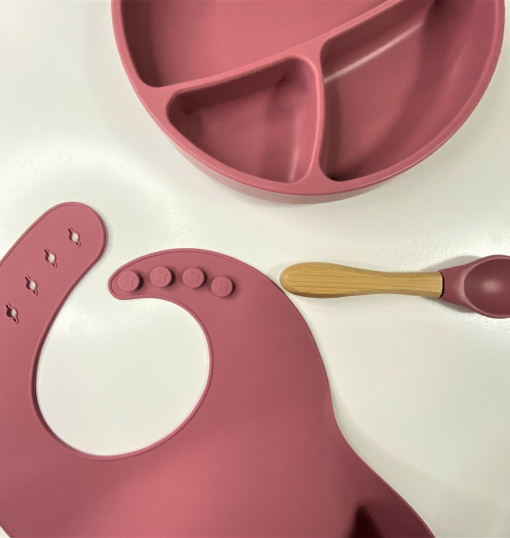 مجموعة تغذية السيليكون OiOi Blw II من 3 قطع (مع طبق) بلون وردي مخملي - 2