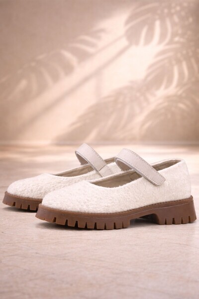 Rakerplus Krem Cırtlı Kalın Tabanlı Kız Çocuk Peluş Babet Ayakkabısı - Rakerplus
