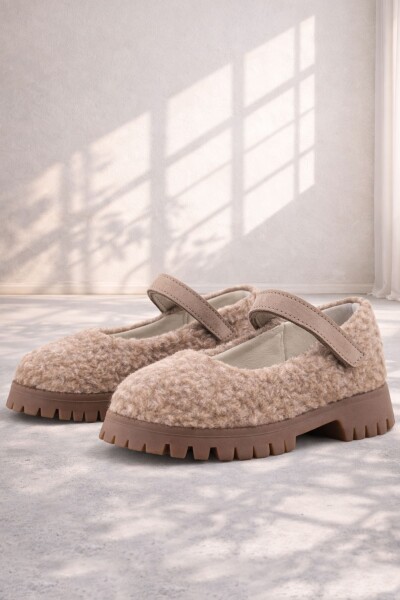 Rakerplus Bej Cırtlı Kalın Tabanlı Kız Çocuk Pofuduk Peluş Babet Ayakkabısı - Rakerplus