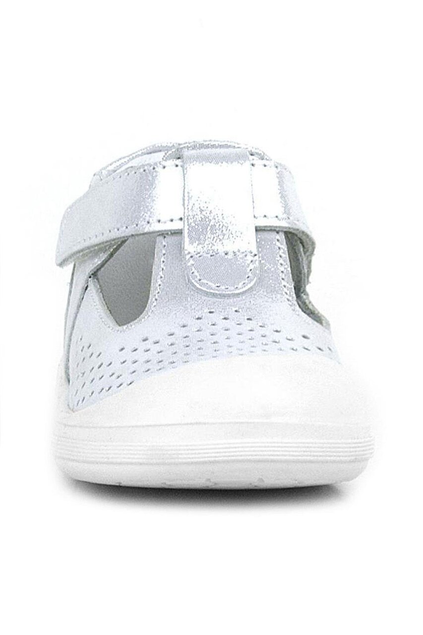 حذاء شون من راكر بلاس، مصنوع من الجلد الطبيعي الأبيض اللامع، مزود بشريط فيلكرو تشريحي للأطفال - 3
