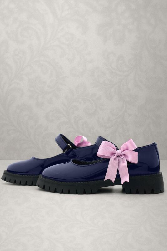 حذاء مدرسي للبنات من راكر بلاس، مصنوع من الجلد اللامع باللون الأزرق الداكن، مزود بشريط فيلكرو ونعل سميك - Rakerplus