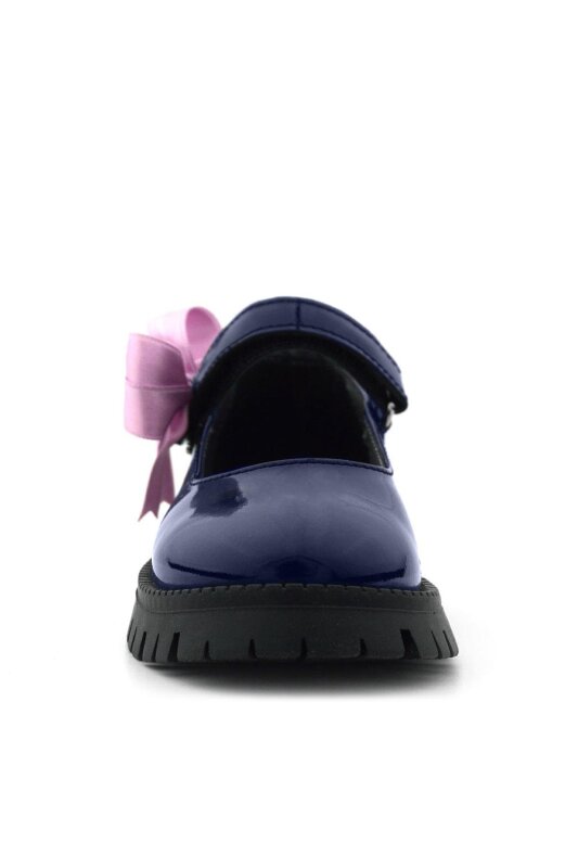 حذاء مدرسي للبنات من راكر بلاس، مصنوع من الجلد اللامع باللون الأزرق الداكن، مزود بشريط فيلكرو ونعل سميك - 4