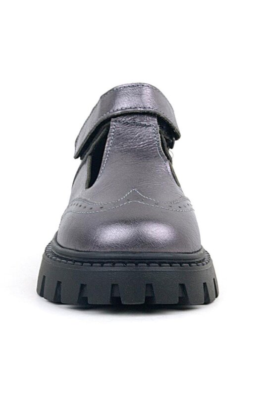 حذاء مدرسي للبنات من راكر بلاس مصنوع من الجلد الطبيعي باللون الأسود البلاتيني مع قاعدة فيلكرو - 4