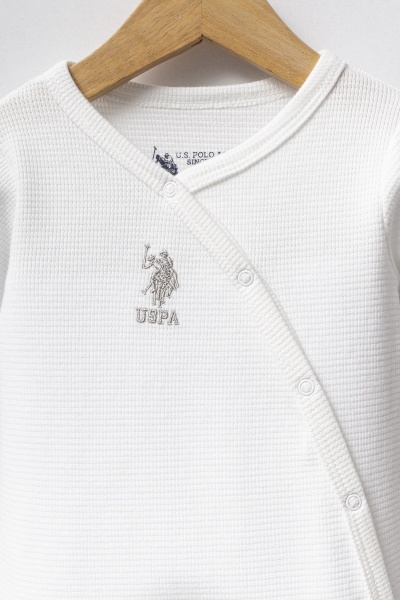 طقم بولو أمريكي مكون من 4 قطع، رقم الموديل USB2522، لون أبيض - 2