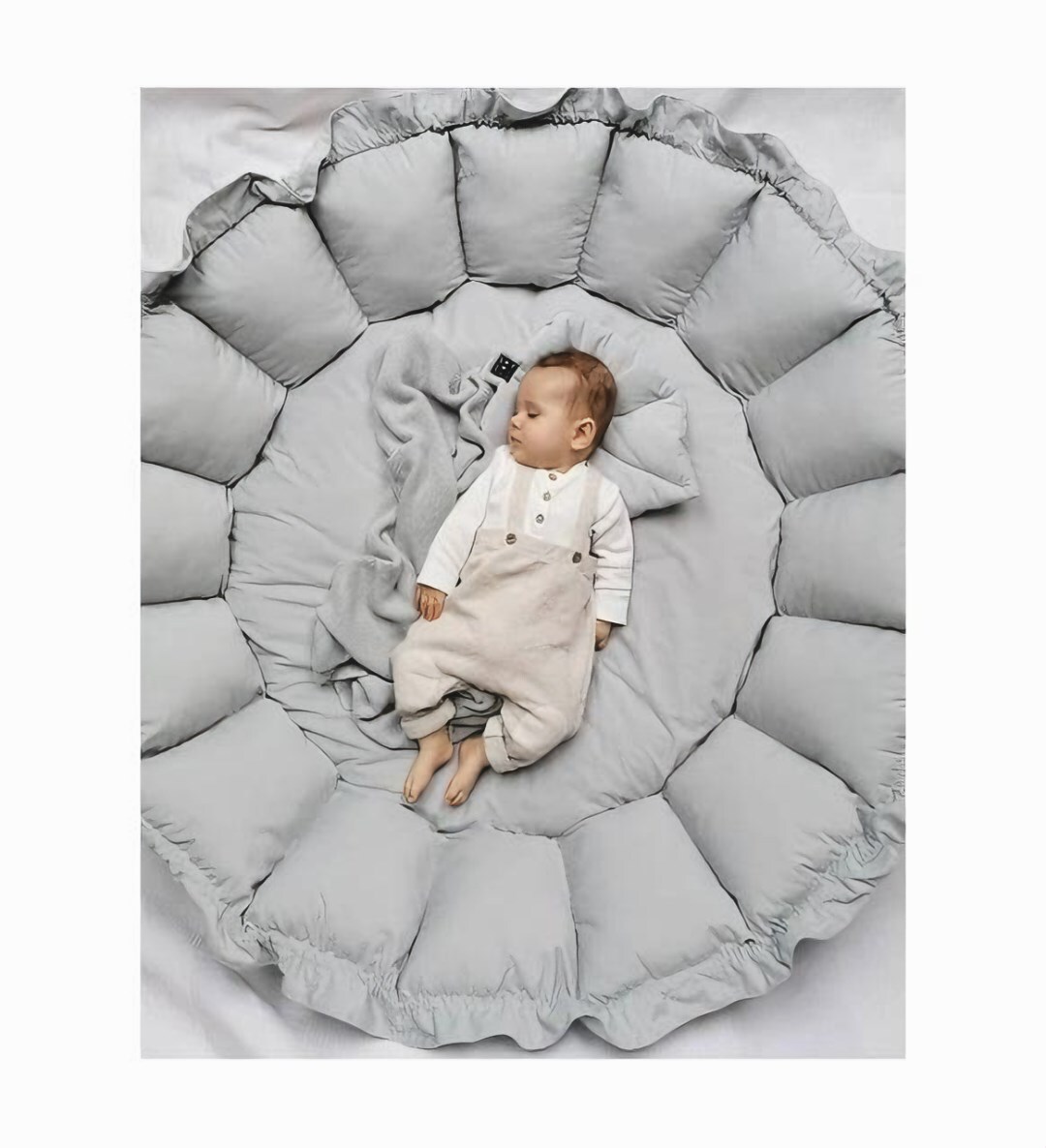 عش الطفل، سجادة لعب الطفل - 2